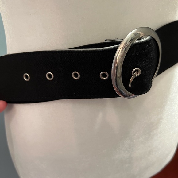 Woman’s Black Belt - Picture 2 of 10